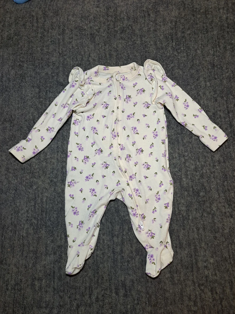 Old Navy Long Sleeved Floral Print Sleeper 0-3 Month Nwot